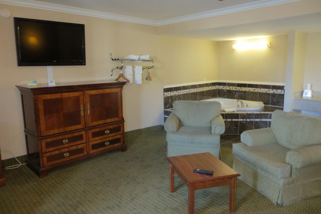 American Inn ستوكتون، كاليفورنيا المظهر الخارجي الصورة