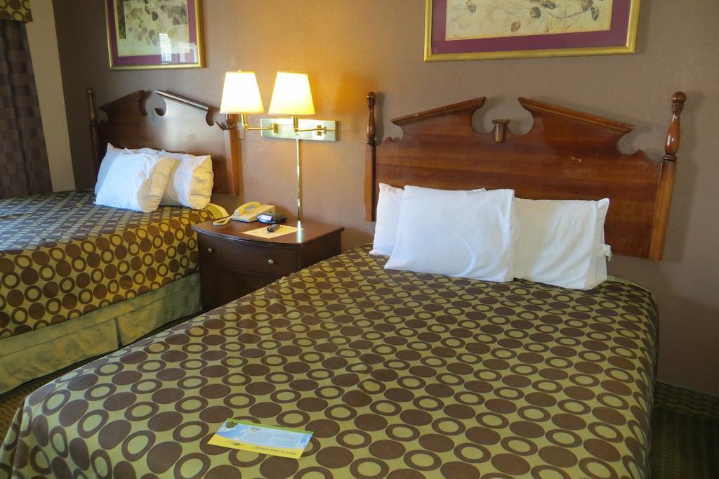 American Inn ستوكتون، كاليفورنيا المظهر الخارجي الصورة