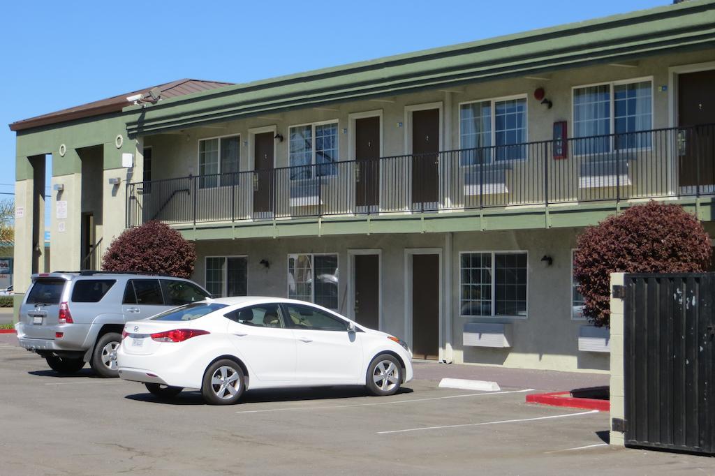 American Inn ستوكتون، كاليفورنيا المظهر الخارجي الصورة